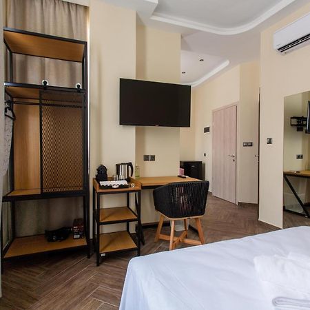 Leone Suites Солун Екстериор снимка